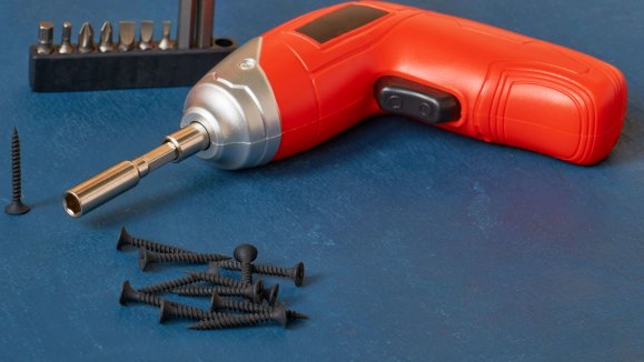 A csavarbehajtó szerepe a barkácsolásban